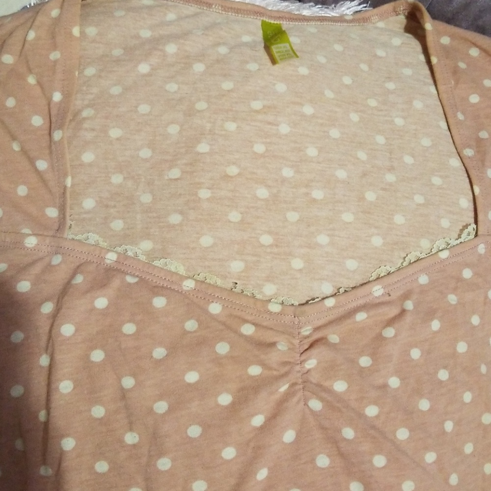 Peach cute blouse - Picture 2 of 2